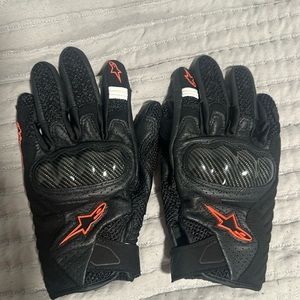 Alpinestar SMX-1 gloves.